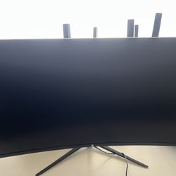 2 Gaming Monitors 200hz