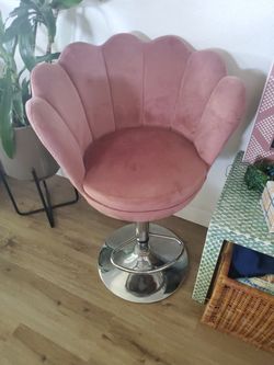 Mauve Barstool Or Makeup Stools ADJUSTABLE