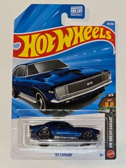Hotwheels '67 Camaro Dollar General Exclusive