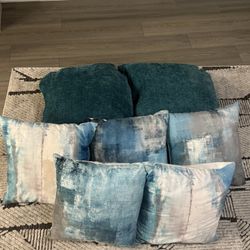 Sofa Throw Pillows