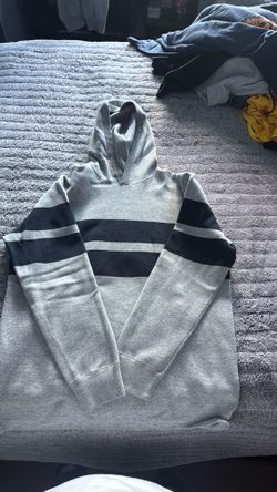 Small H&M sweater negotiable