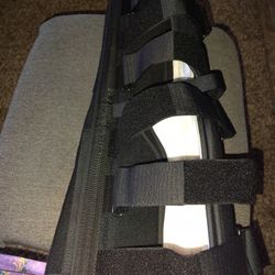 UNIVERSAL  LEG  CARE