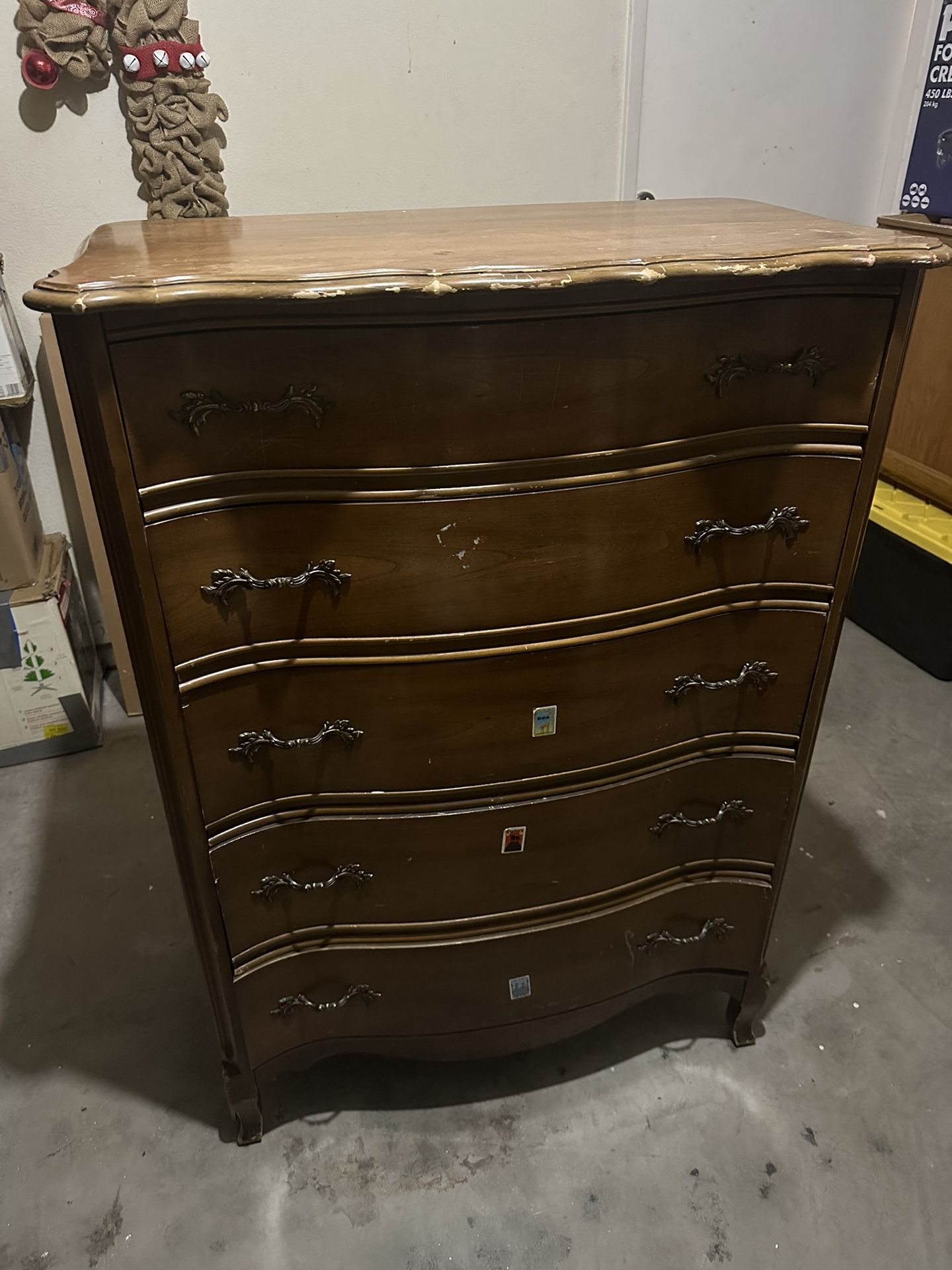 Dresser