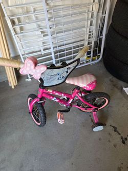 Huffy Dosney Minnie Mouse bike