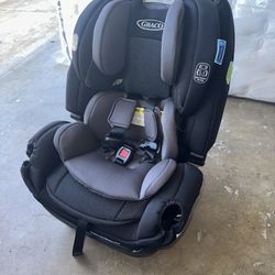 4in 1 Car seat Graco 