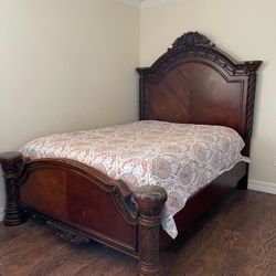 North Shore  Bedroom Set - Queen