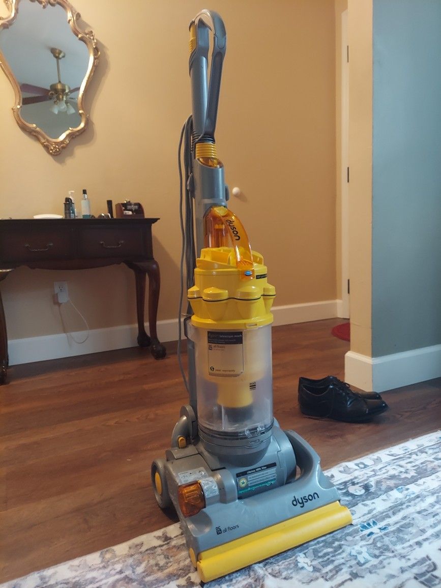Dyson DC14 Vacuum