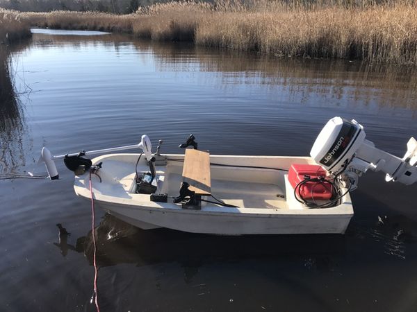 Boat. 9ft Boston whaler 500 bucks no engine for Sale in ...