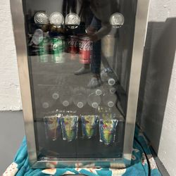 Mini beverage Fridge