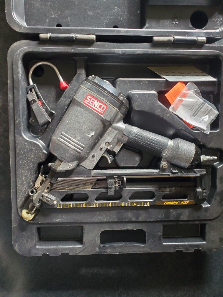 Senco FinishPro 41xp 15-gauge, Finish Nailer