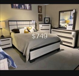4pc Queen bedroom set (Queen bed frame,  dresser, Mirror and nightstand)