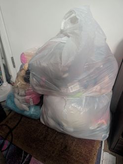 2.5 Bags Full of Stuffed Animals/Plushies