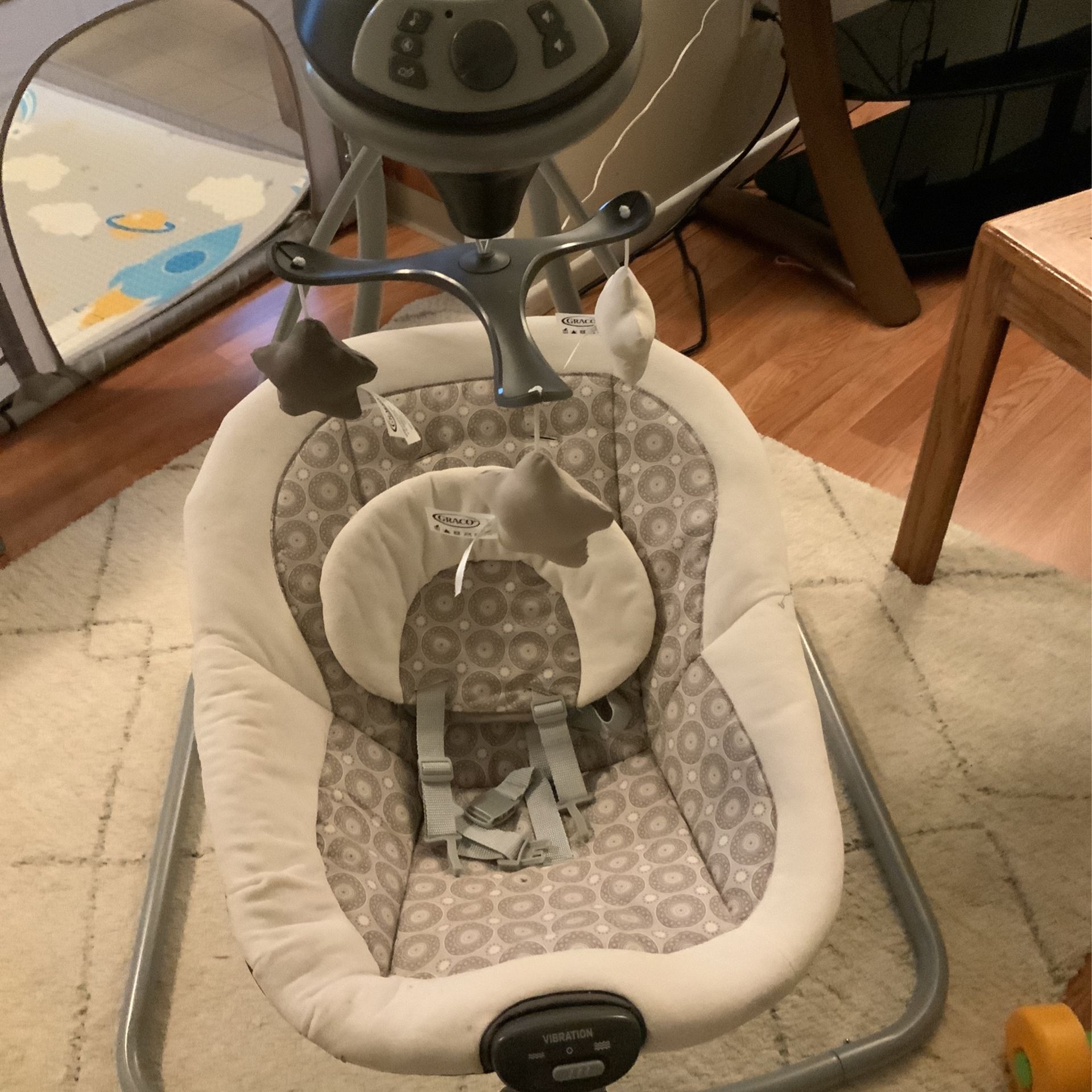 Graco Simple Sway Baby Swing 