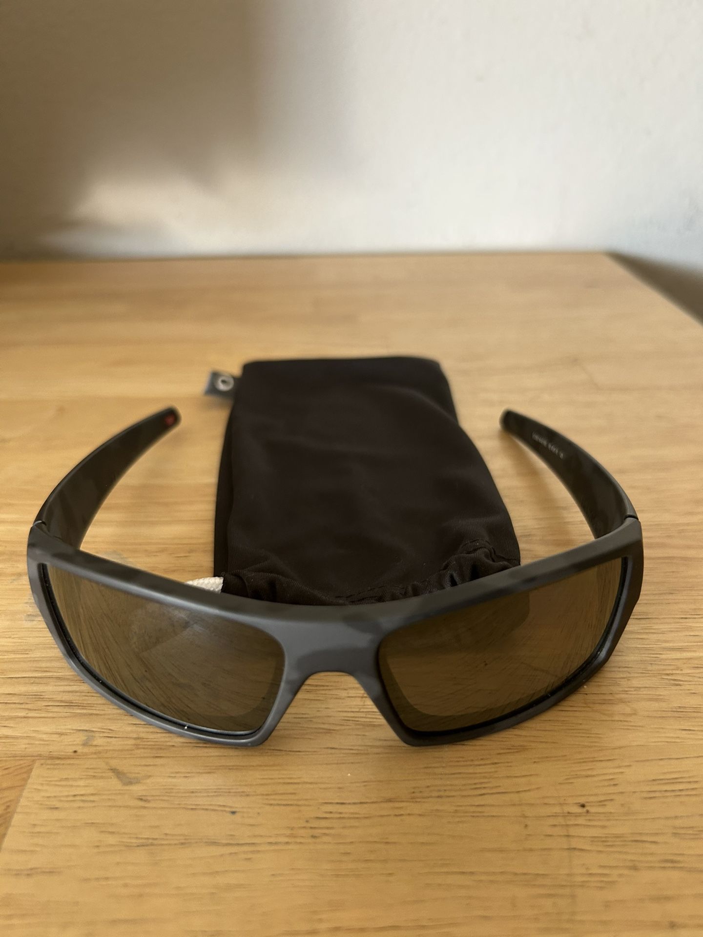 Brand New Polarized Oakley Sunglasses 😎 $60 Cash Only Pickup Only In Menifee 