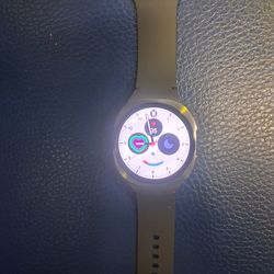 Samsung Galaxy Watxh 8