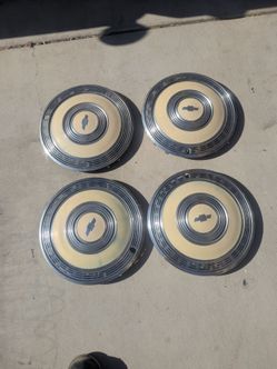 1(contact info removed)  71 1972 Chevrolet hubcaps Impala Chevelle Caprice Chevy