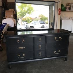 Kent Coffey Dresser with mirror attachment