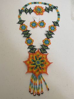 Collar Aretes Y Pulsera 
