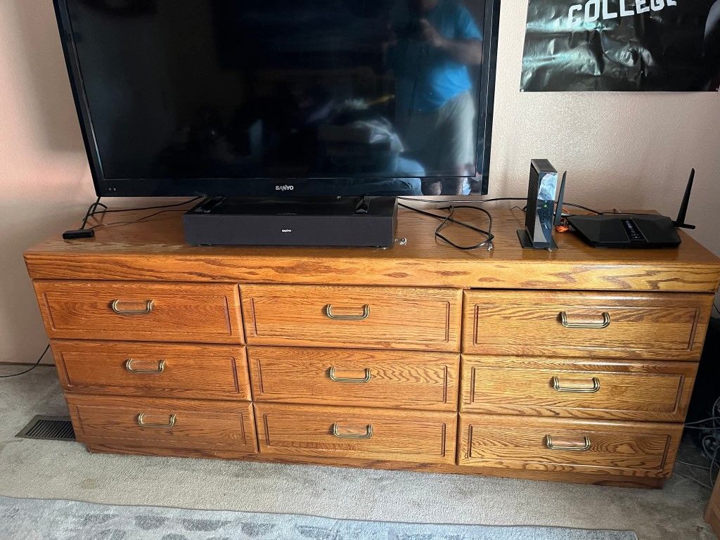 Free Dresser