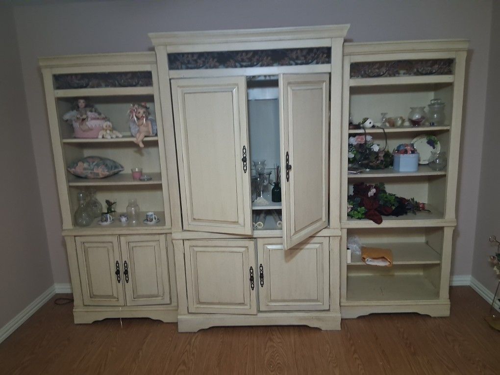 Entertainment Center And Display Cabinet. Computer center