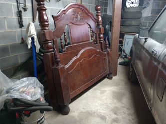 Solid Wood. Qween Sz! Need Gone No Room!