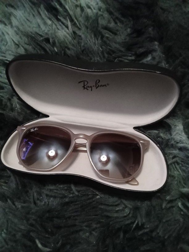 Ray-Ban Sunglasses