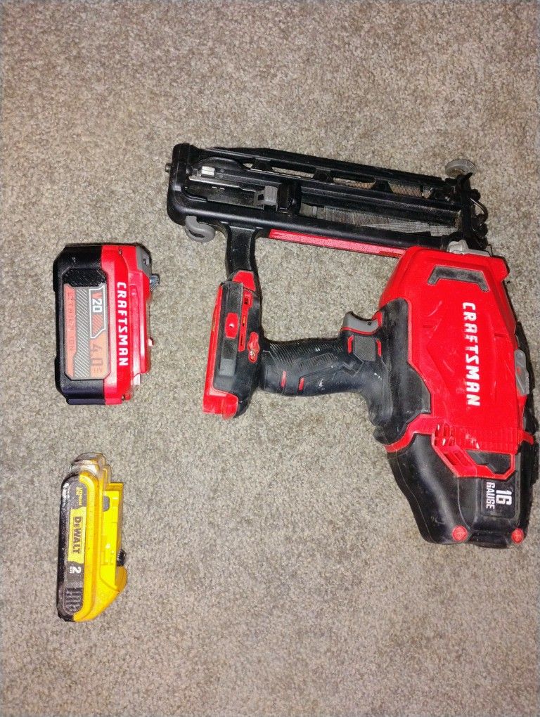 Craftsman 16 Gauge Nailer With 20V Lithium Battery