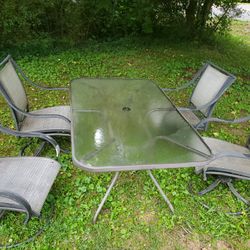 5-pc Patio Table Set with Swivel Chairs 