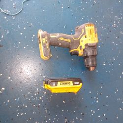 DEwalt Atomic Compact Drill