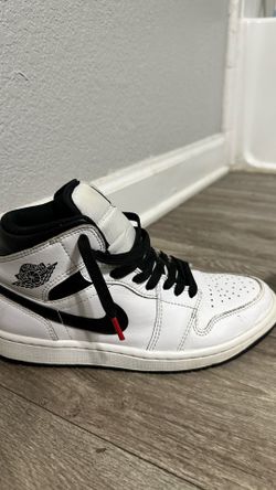 Jordan 1 black and white size 7 men