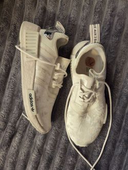 Womens size 7.5. Never used adidas