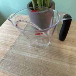 OXO Transparent Measuring Cup with Black Grip