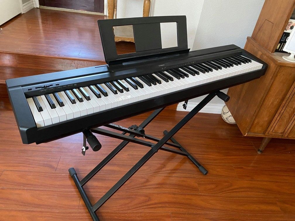 Yeah I'mma Have P71 88 Key Keyboard + Stand + Upgraded Pedal