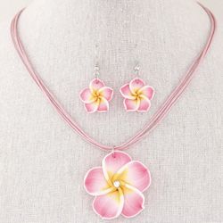 Fashion jewelry sweet petals necklace and earrings