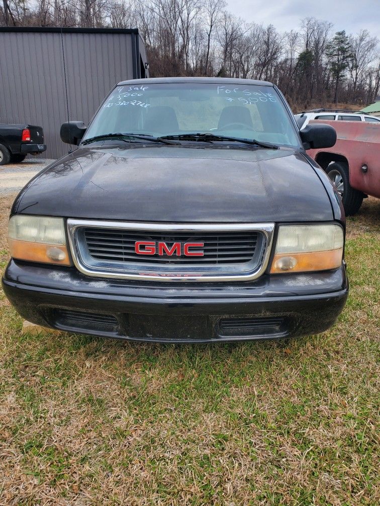 2004 GMC Sonoma