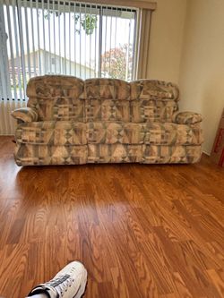 Matching couch & chair