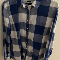 Tommy Hilfiger Women’s Long Sleeve Button-down Shirt