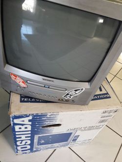 Toshiba MD13M1 television with dvd