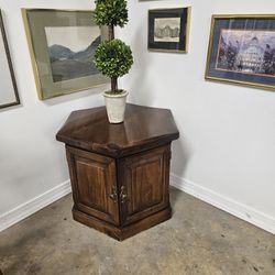 Hexagonal Accent Table - Maple Wood 