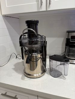 Dash Juicer