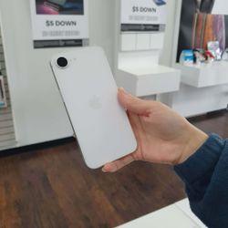 iPhone 16e 6.1” | $5 Down | Payment plan available