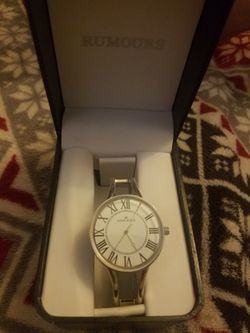 Nice watch bracelet style never worn