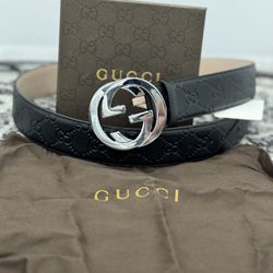 GUCCI Signature Double G Black Leather Belt.