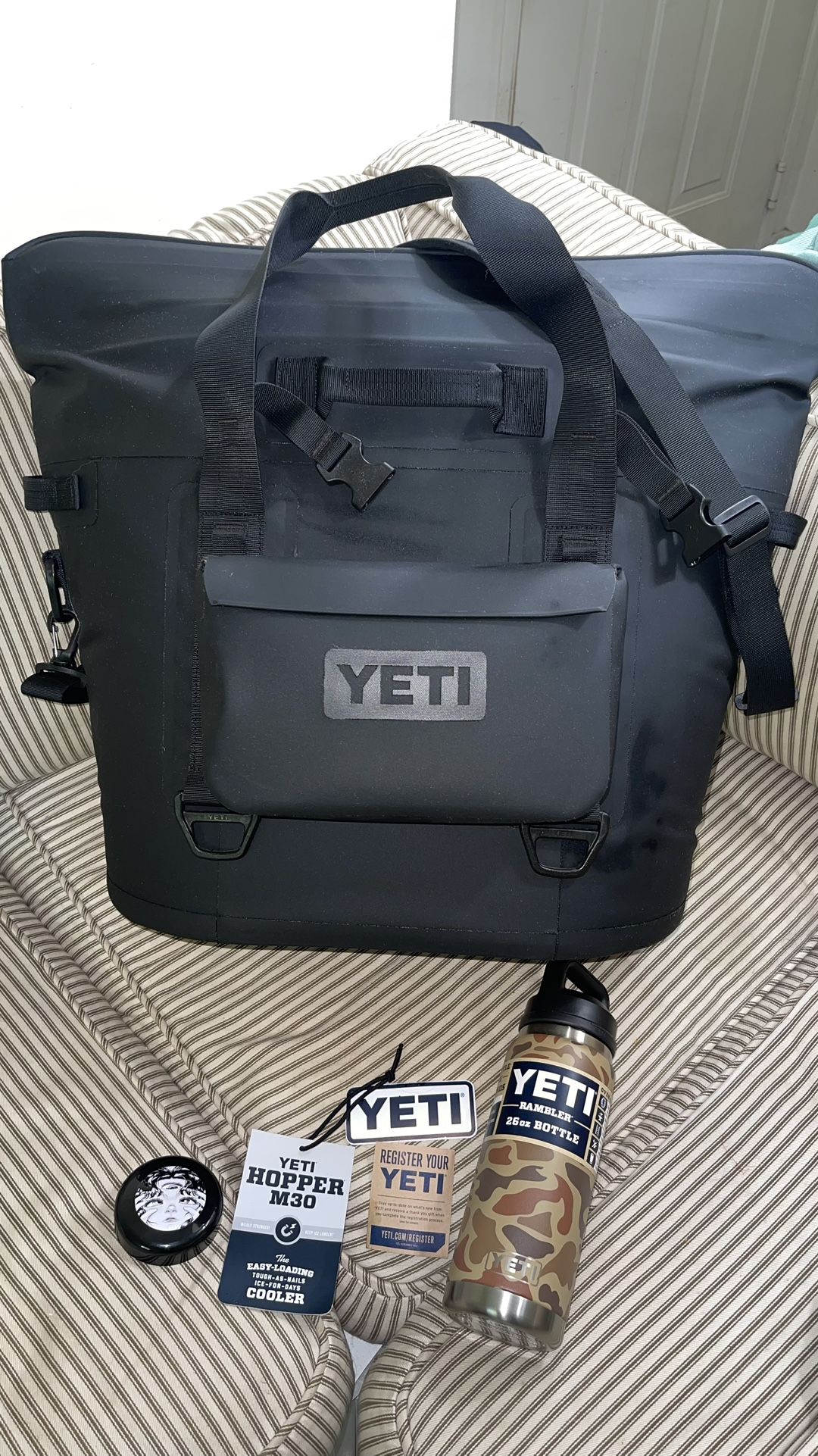 YETI M30 Hopper Cooler