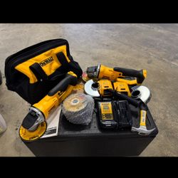 DeWalt 4.5-in 20v Max Trigger Switch Cordless Angle Grinder Kit