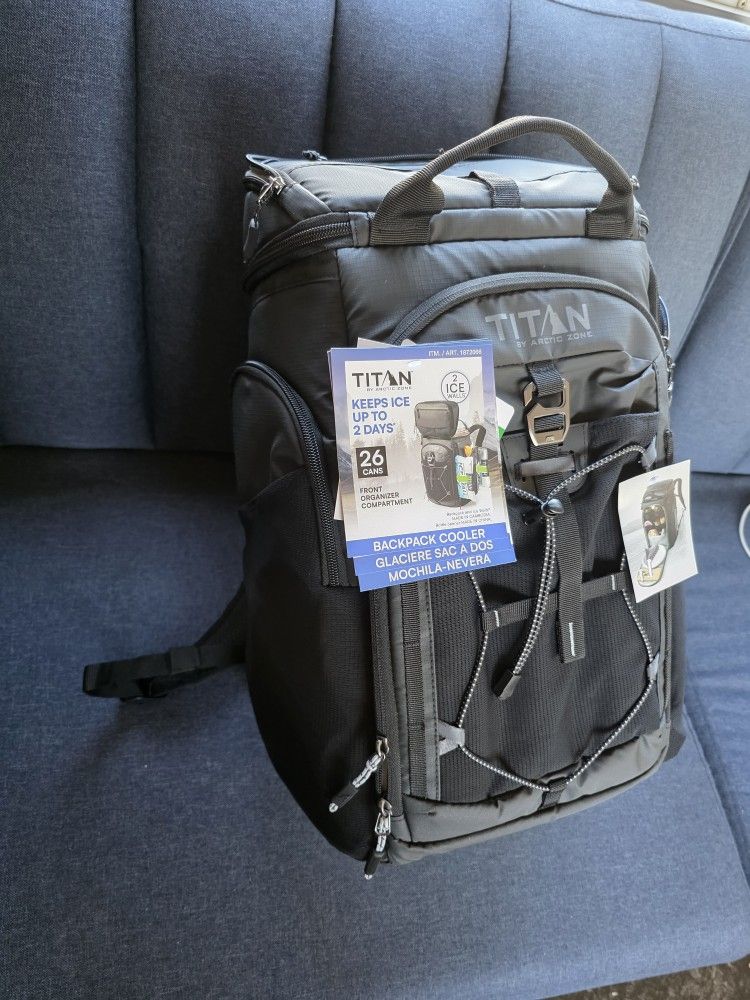 TITAN BACKPACK COOLER *NEW* ICE CHEST