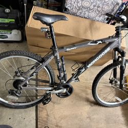 Mongoose Tyax Mountain Bike