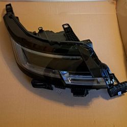 2023-2025 Range Rover Full Size Right Side Headlight