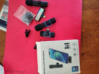 Wireless Lavalier Microphone for iPhone 2 Mics