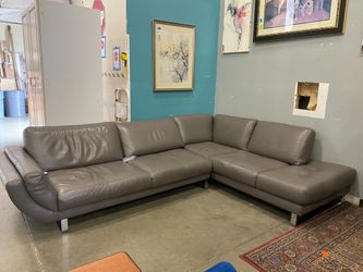 NATUZZI EDITIONS Sleek Modern Grey L Sectional